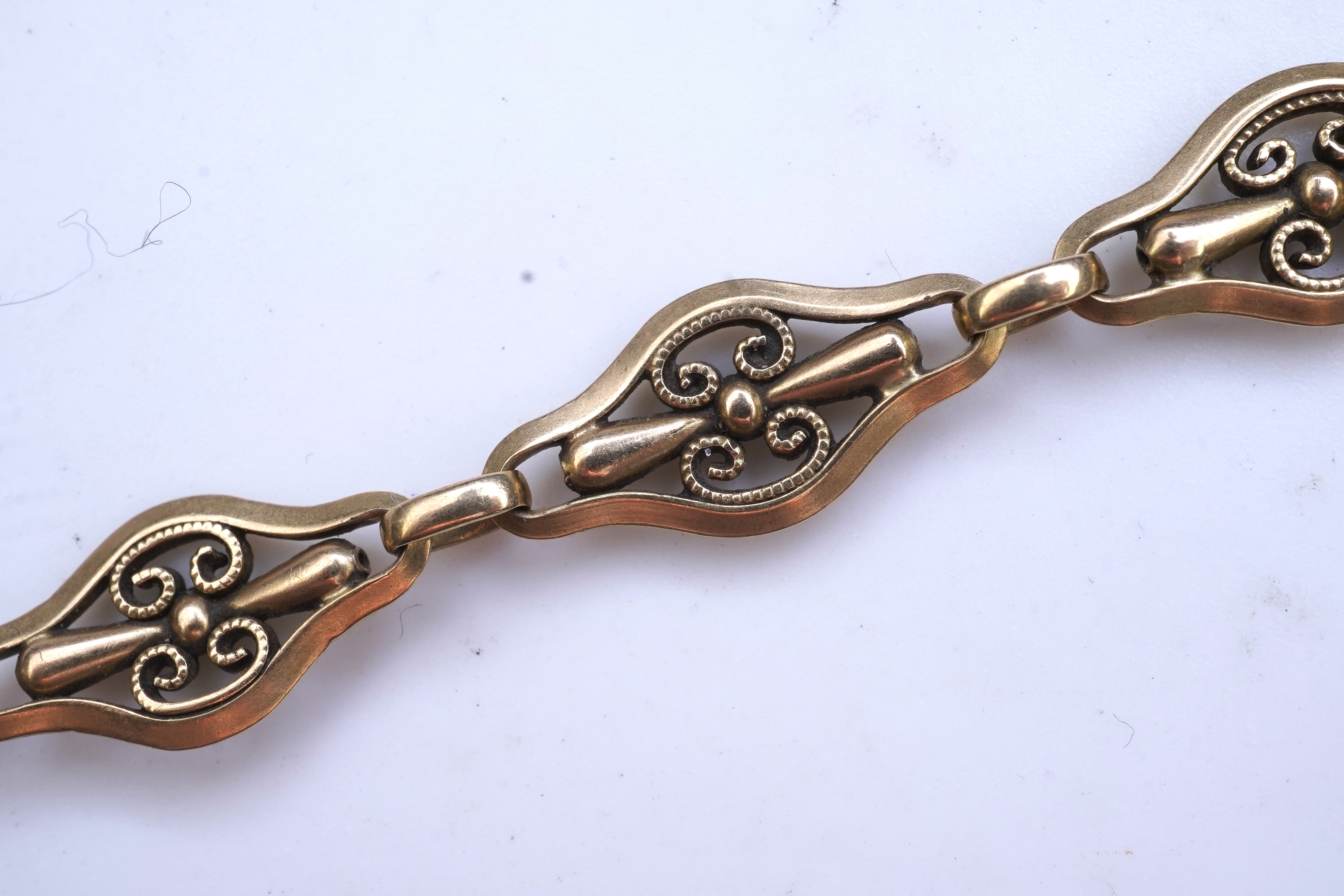 A gold bracelet, France, early 20th century